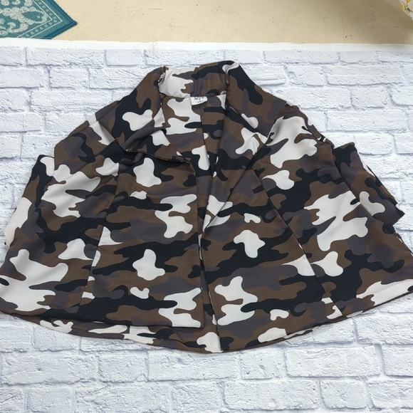 PLA NET by Lauren G Camo Chic Cape Is One Size - Picture 1 of 3